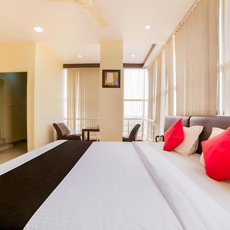 Super Capital O Raaga Grand Hotel Hyderabad Exterior foto