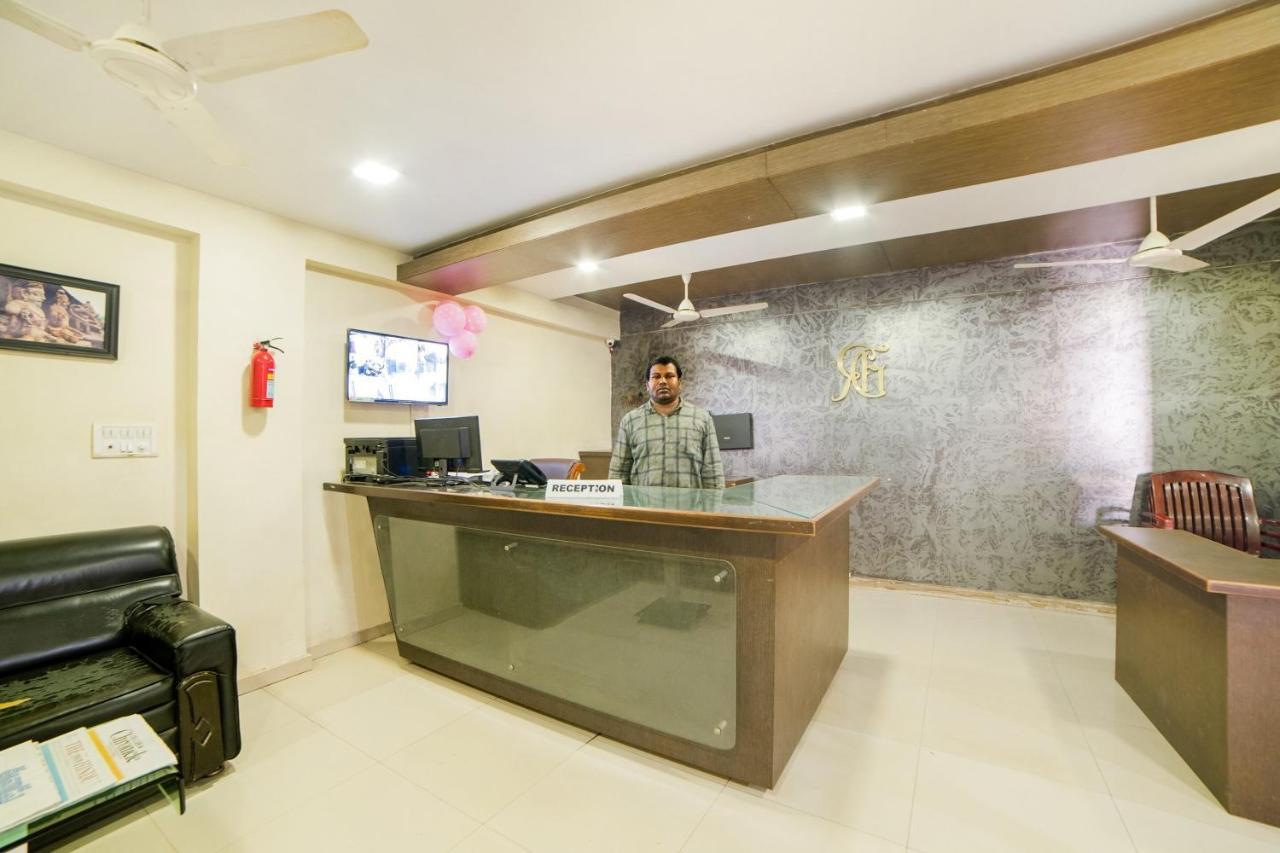Super Capital O Raaga Grand Hotel Hyderabad Exterior foto